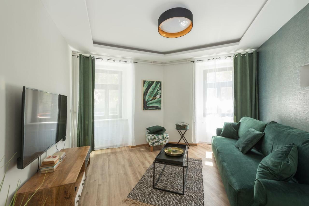 Royal Vega Apartment Ljubljana Extérieur photo