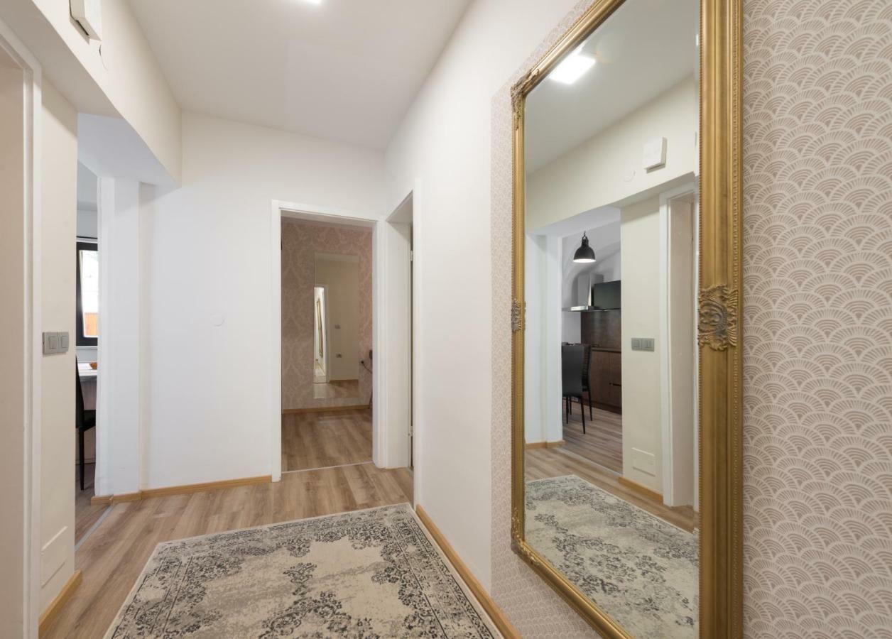 Royal Vega Apartment Ljubljana Extérieur photo